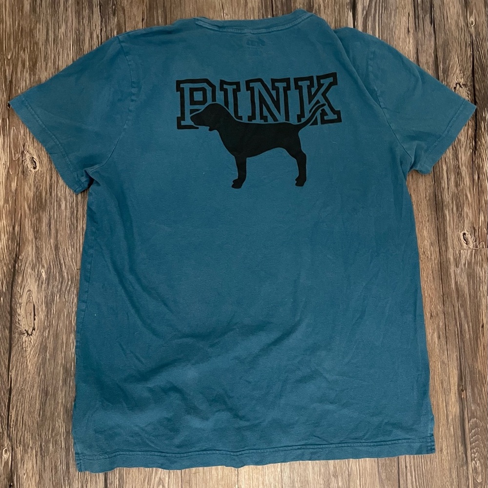 Victoria’s Secret PINK Teal Pocket T-Shirt Logo Dog Graphic Tee Size Large